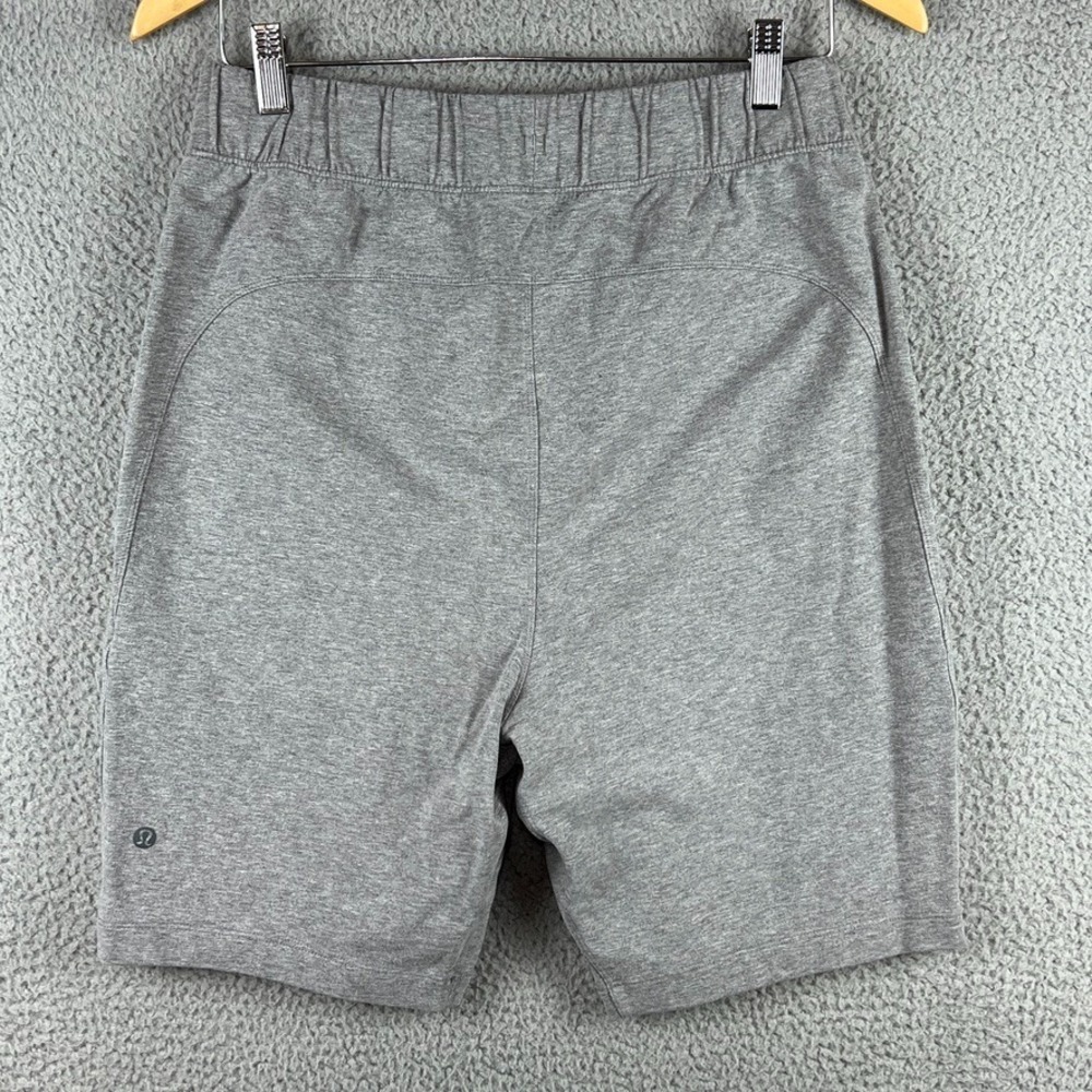 Lululemon Connector Shorts Mens M  9" Inseam Heather Grey Drawstring Gym LM7A65S - Picture 4 of 9